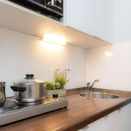 Internouno Гостевой дом Рим