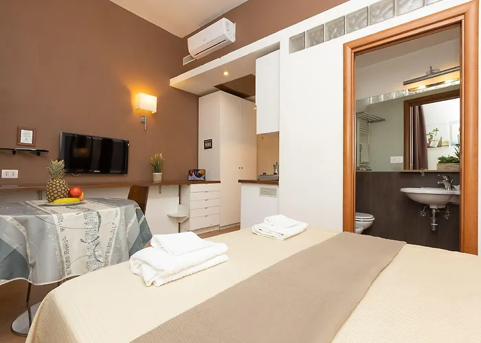 Internouno Casa de hóspedes 4*