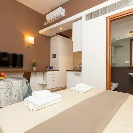 Internouno Pensionat 4*