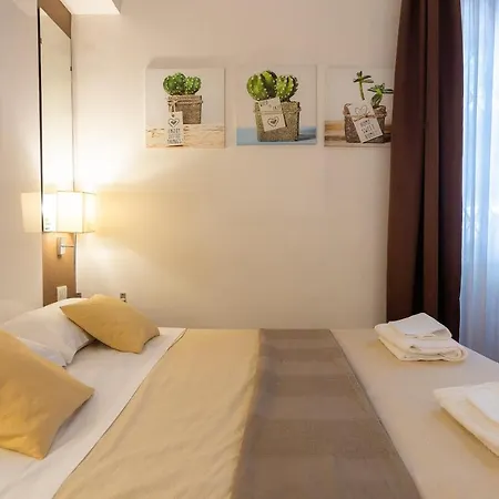 Internouno Guest house 2*